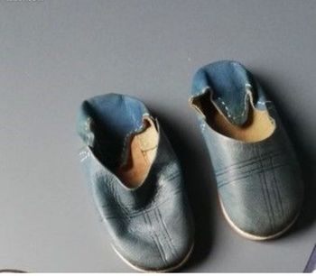 1 paire de chaussons babouches Pointure 20 environ
