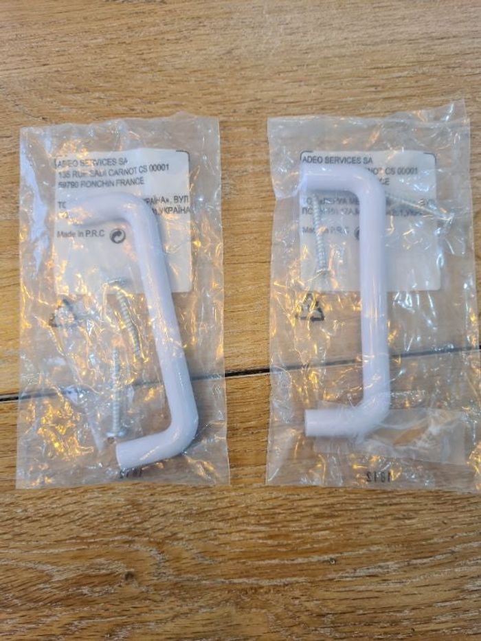 Lot de 2 poignées blanches