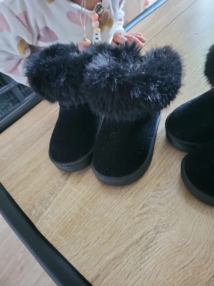 2 paire de bottine taille 20 - photo numéro 3