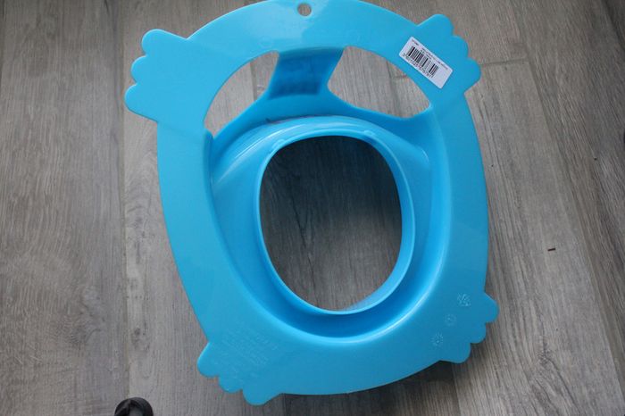 Réducteur de WC bleu - photo numéro 4