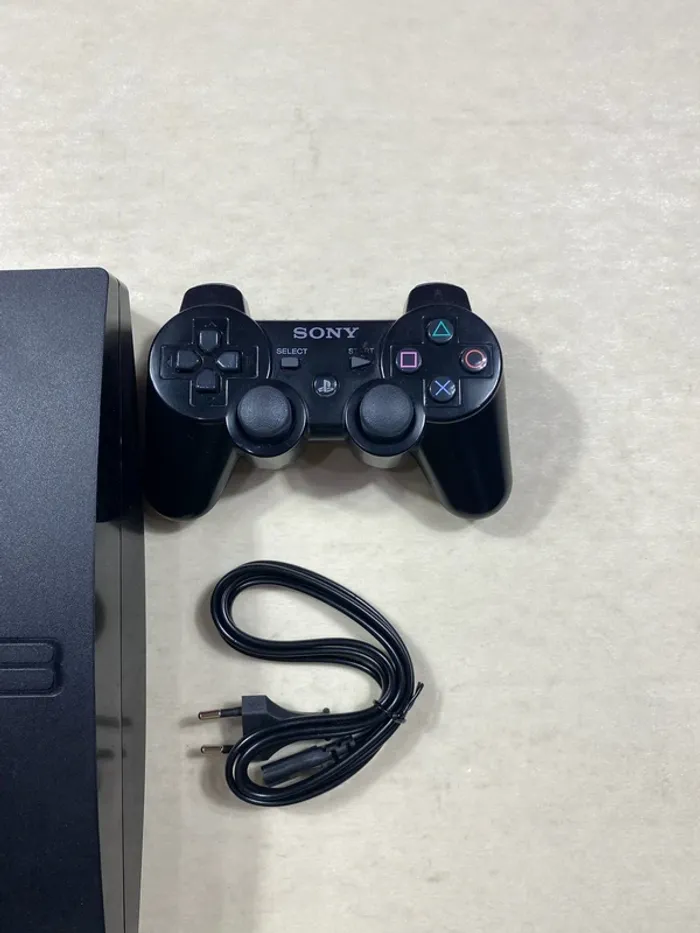🎮 Console Sony PlayStation 3 Slim 250 Go – Modèle CECH-2504B - photo numéro 3