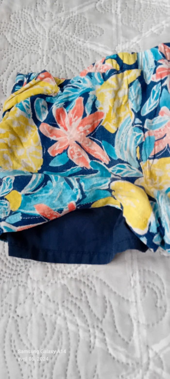 Short en lin motif floral fille 8 ans - photo numéro 13