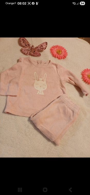 Pyjama bébé taille 6 mois