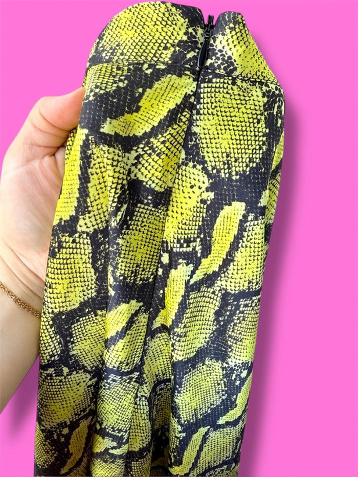 Jupe fluide imprimée python Monki - photo numéro 6
