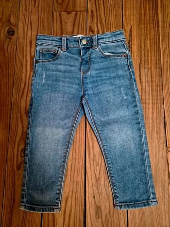 Superbe jean bleu délavé