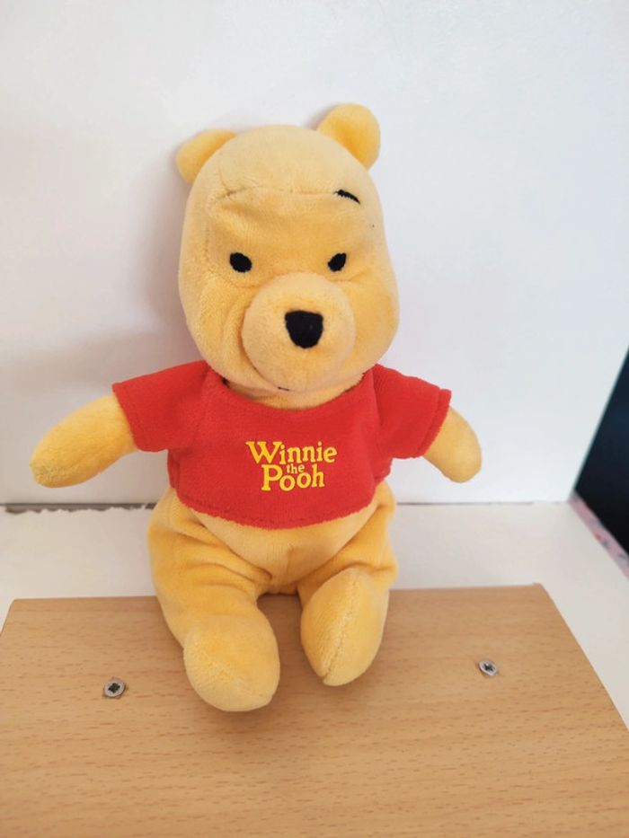 Winnie l'ourson Petite peluche 20 cm - photo numéro 2