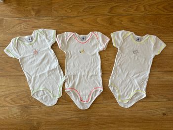 Lot de 3 bodies MC Petit Bateau 36M