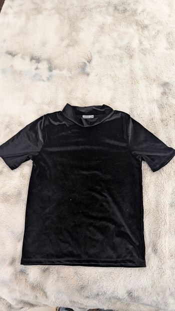 T-Shirt noir satiné taille 16 ans