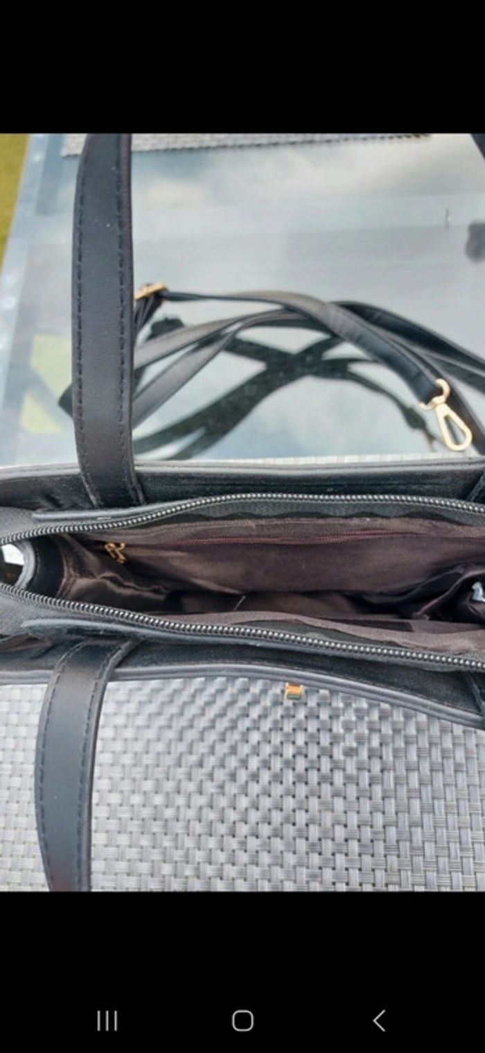 Sac noir - photo numéro 2