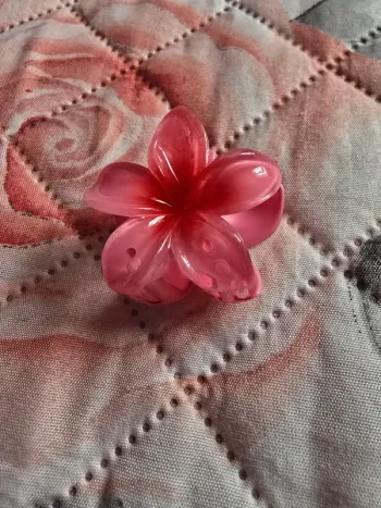 Petite pince a cheveux fleurs d'hibiscus neuf