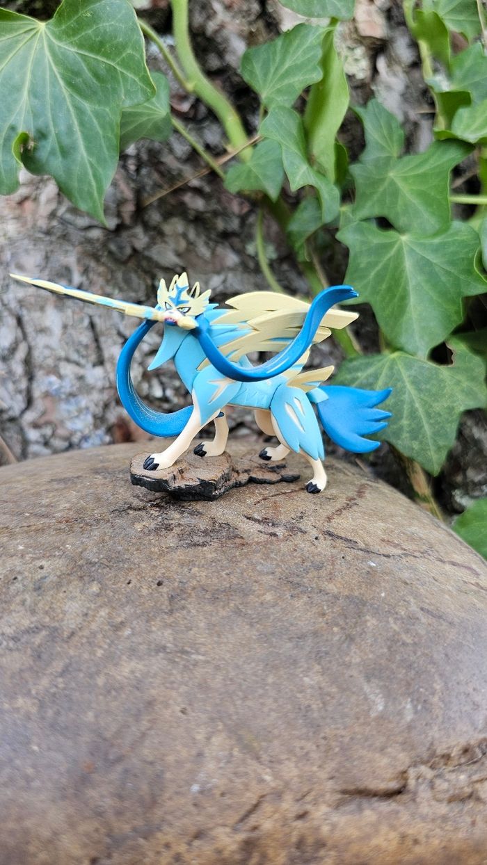 Super figurine Pokemon Nintendo zacian - photo numéro 2