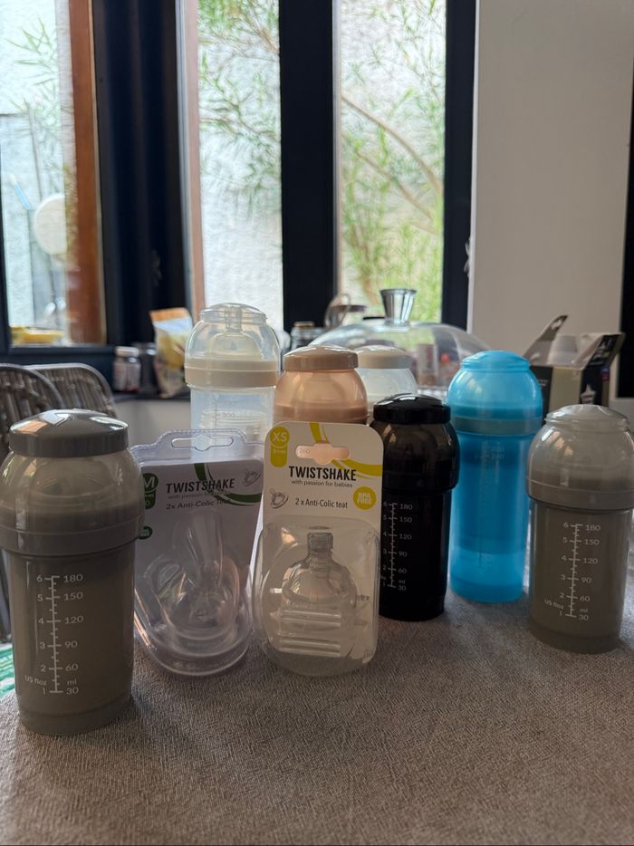 Lot de 7 biberons Anti-coliques Twistshake + 4 tétines anti-coliques - photo numéro 6