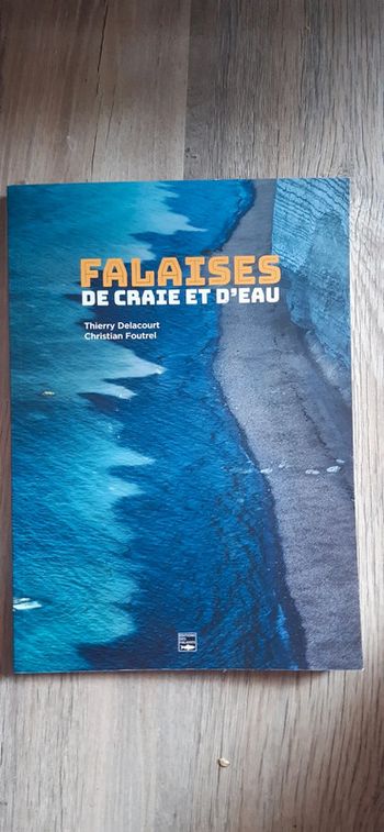 Livre Falaises de craie et d'eau