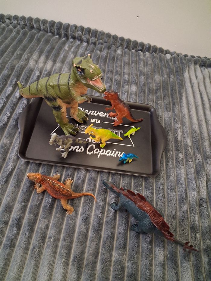 Lot de dinosaures - photo numéro 2