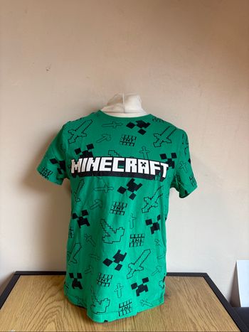 T-shirt garçon taille 134