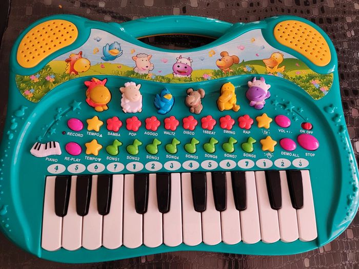 Jouet piano