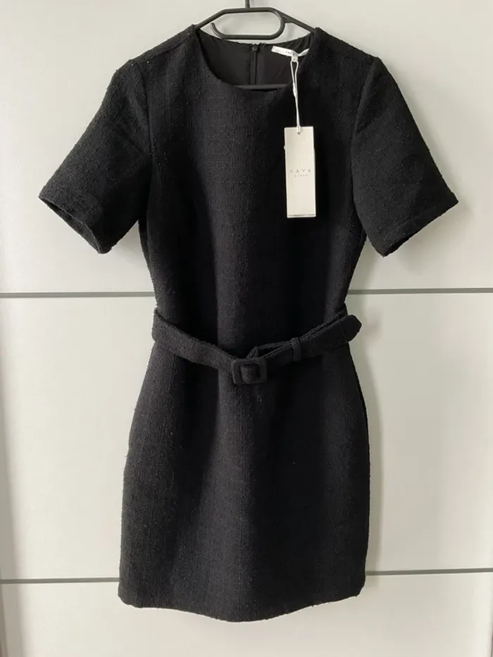 Robe courte - photo numéro 2