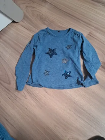 Lot 2 t-shirt manche longue fille taille 5 ans