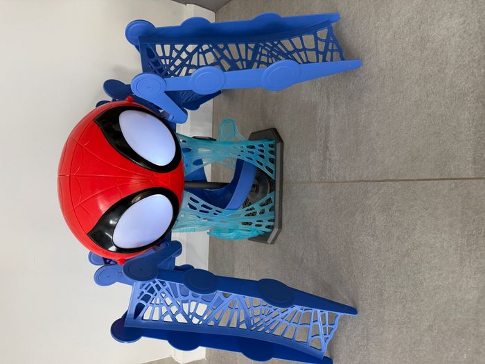 Jouet Spiderman Marvel - quartier général de Spidey et ses amis