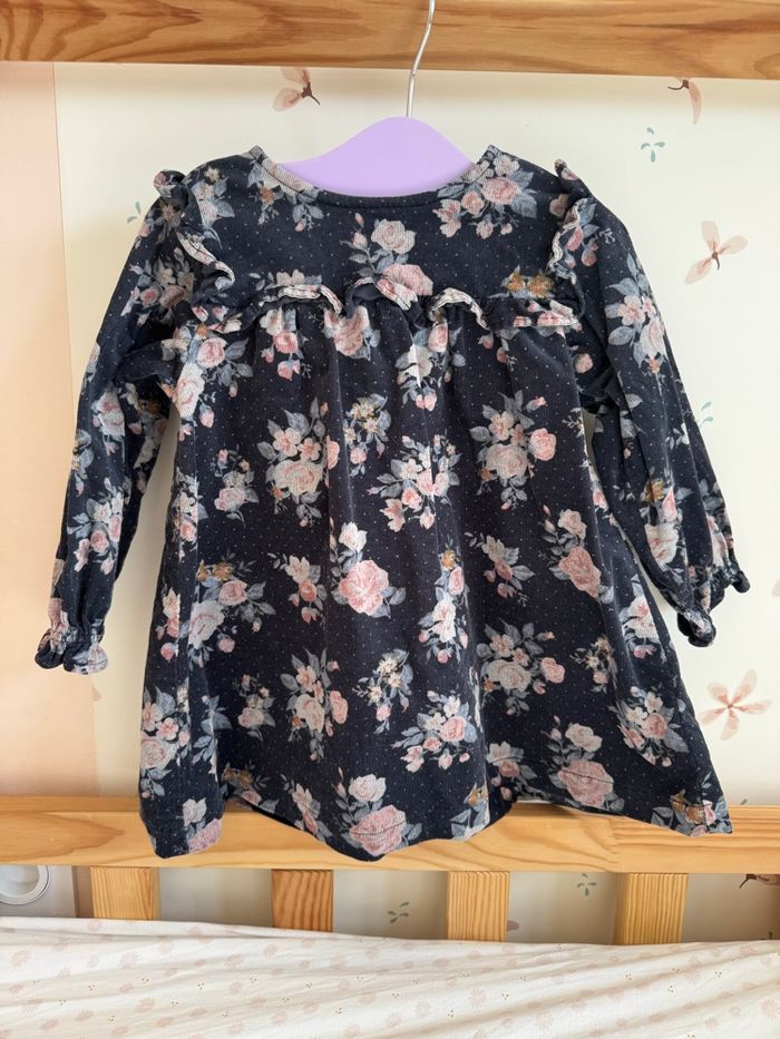 Robe vertbaudet en velours fin à fleurs bébé fille 12 mois