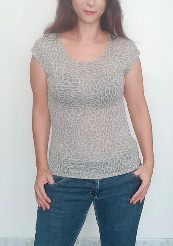 T-shirt sympa et doux taille 38