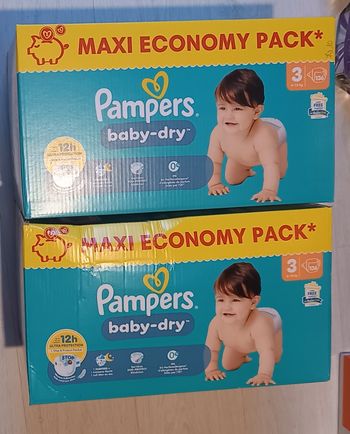 272 Couches Pampers Baby dry taille 3 - Neufs