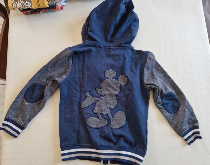 Veste à capuche Disneyland Paris 8 ans - photo numéro 2