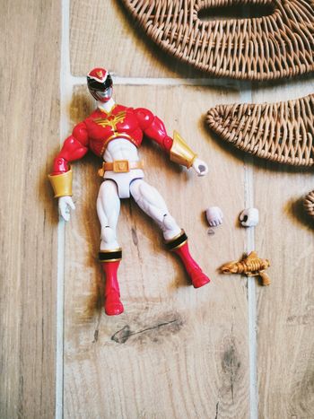 🙅 Power rangers megaforce armored figurine du ranger rouge avec pistolet et mains amovibles