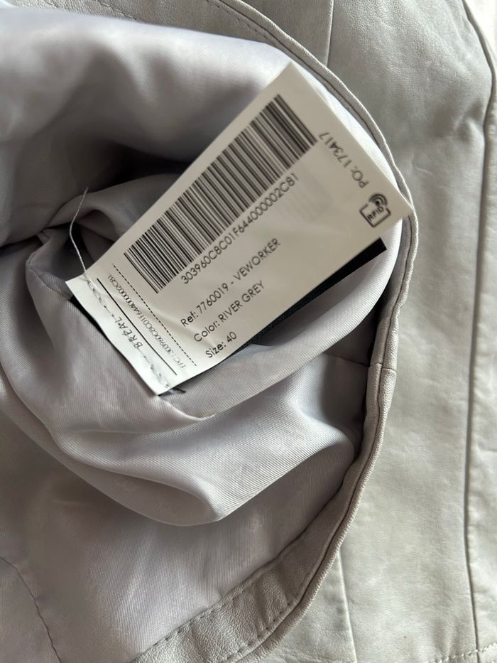 Veste en similicuir grise taille 40 - photo numéro 2