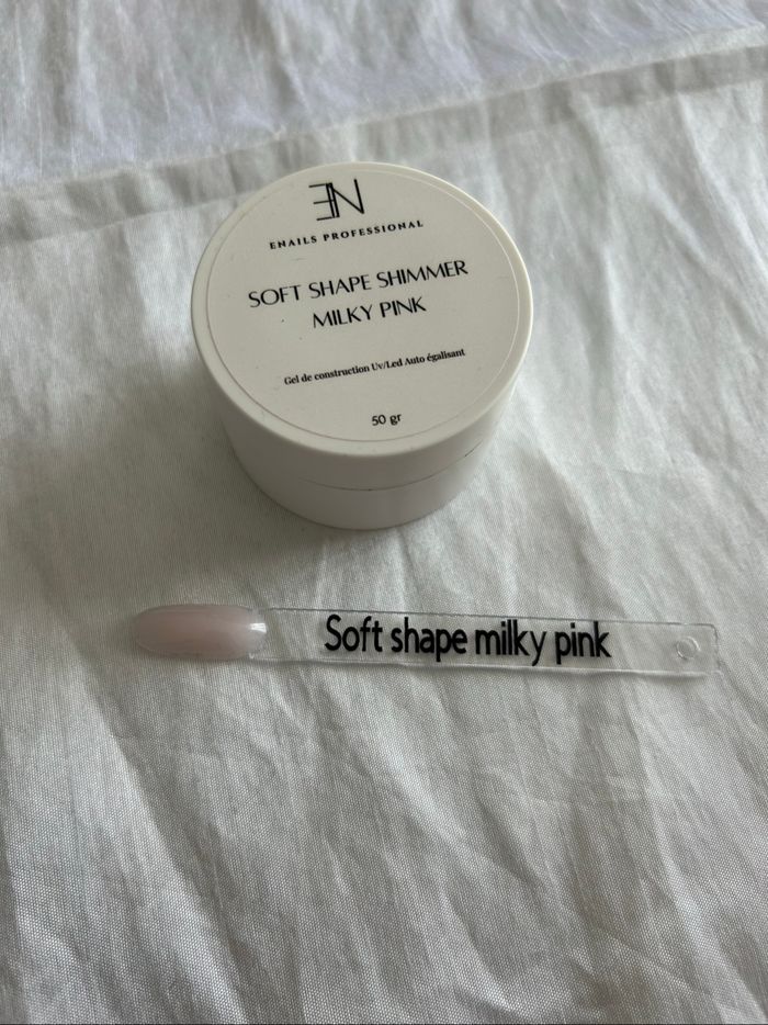 Pot de gel milky pink