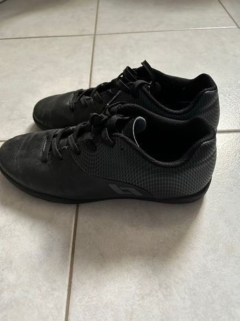 Chaussures Futsal Decathlon taille 37