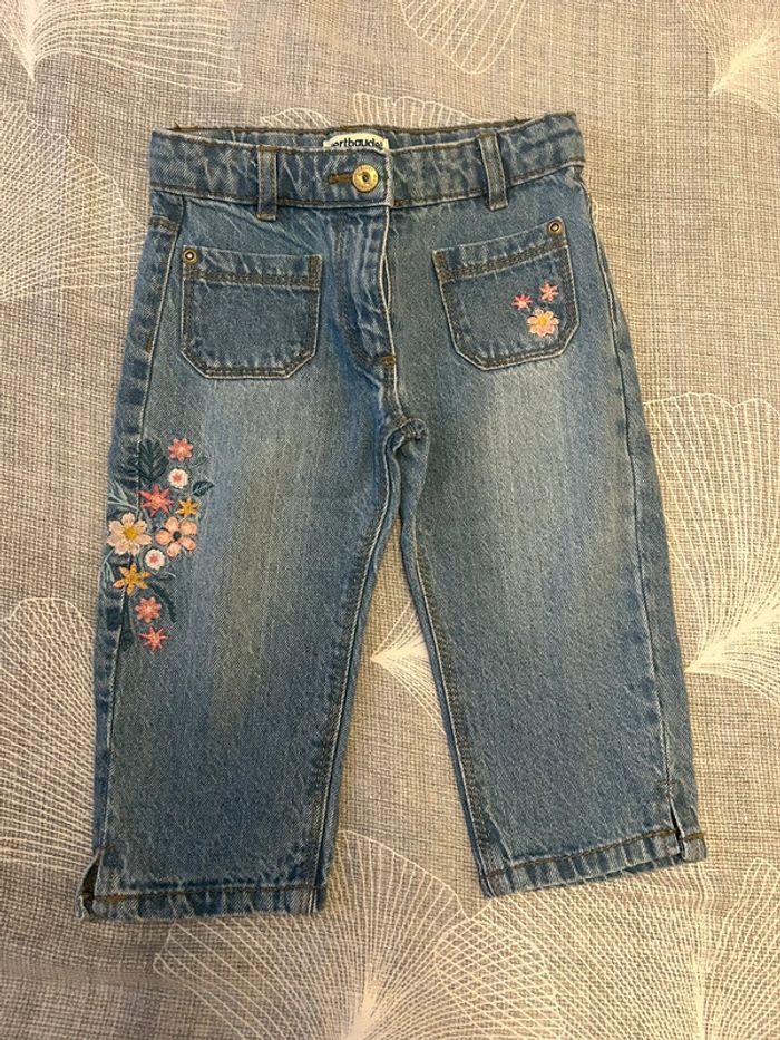 Pantacourt jeans fleur 3 ans