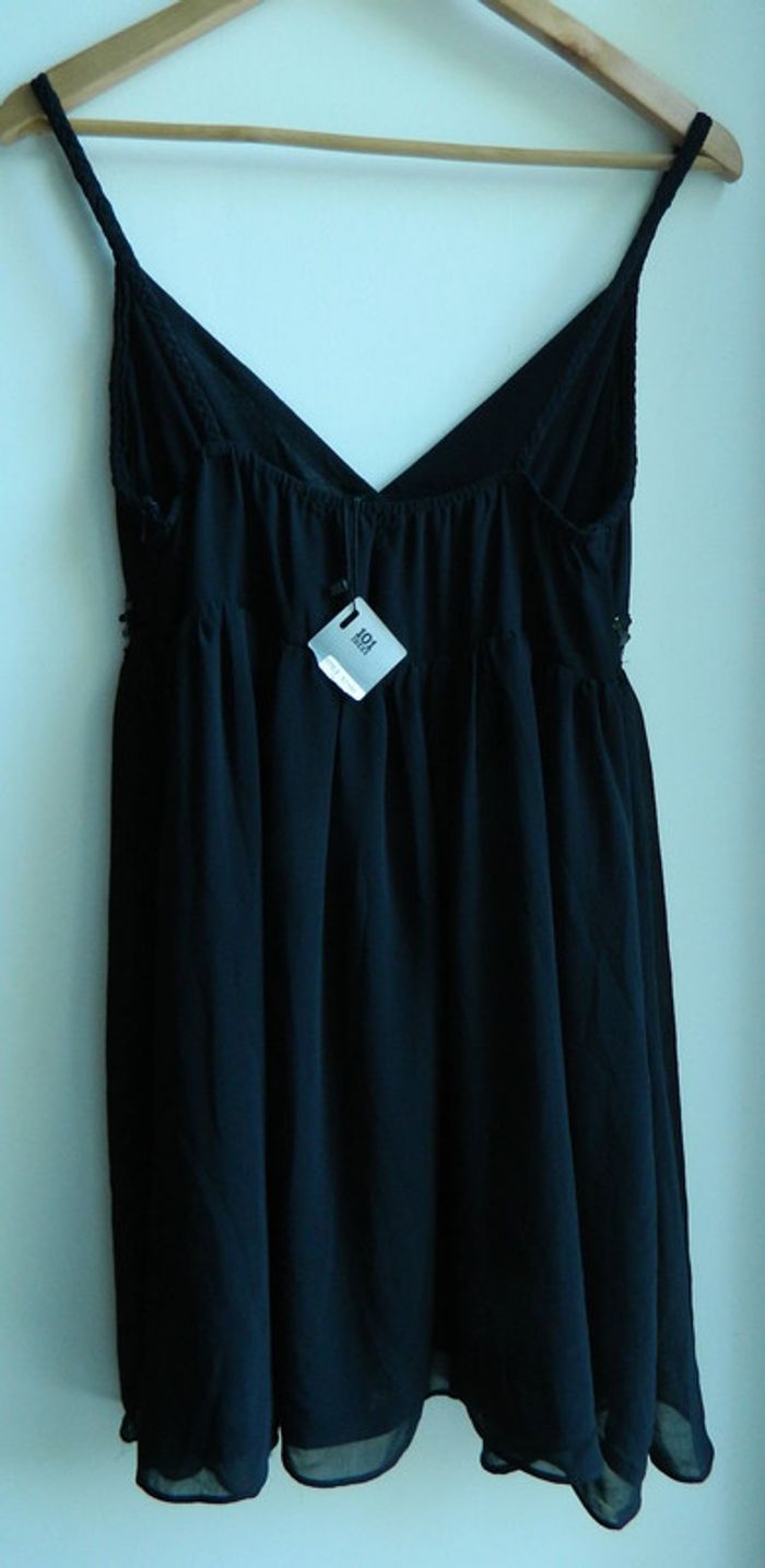Robe à bretelles "1001 idées "neuve T L - photo numéro 4