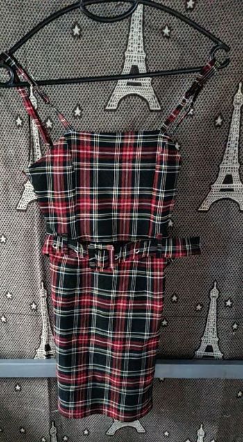 Robe courte à carreaux avec ceinture taille XS