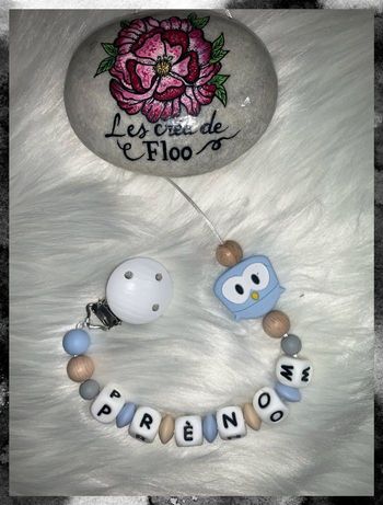 Attache tétine personnalisée