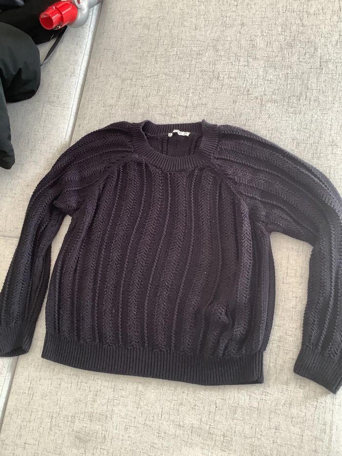 Pull noir