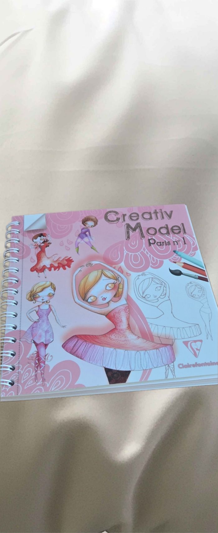 Cahier créatif Creativ Model Paris– Clairefontaine - photo numéro 1