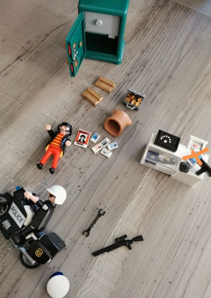 Lot coffre voleur police - photo numéro 3