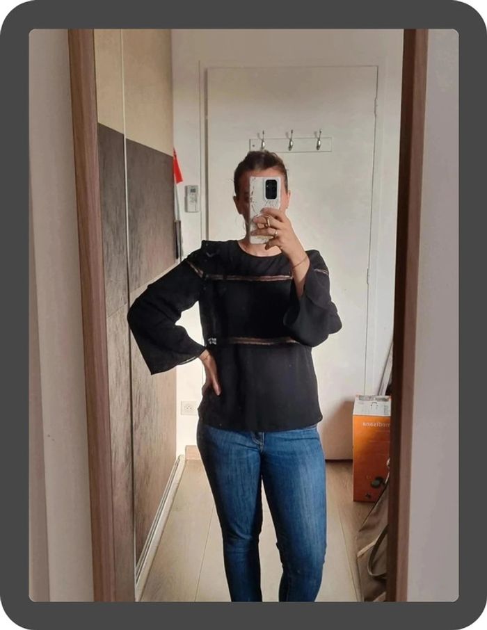Blouse noire - photo numéro 2