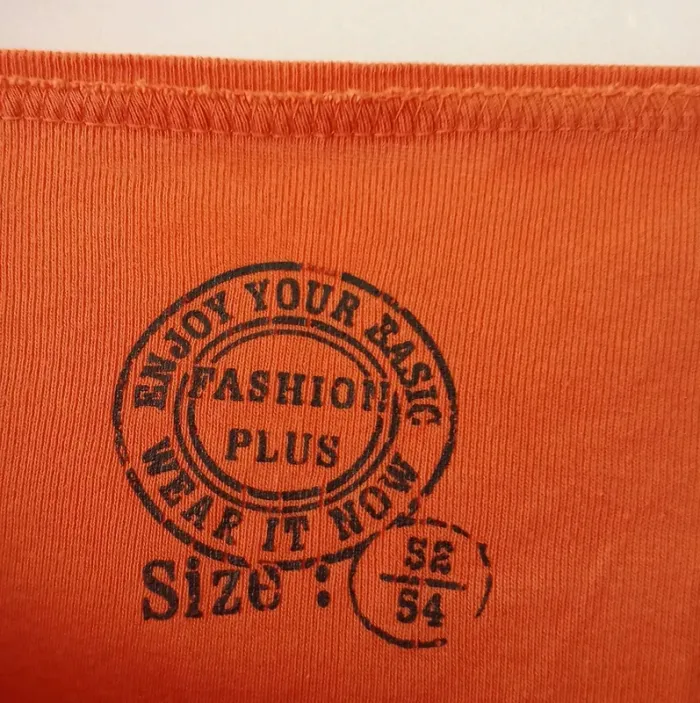 T-shirt femme ⭐ très bon état ⭐ Taille 52-54 - photo numéro 3