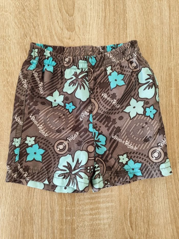 Short à fleurs - taille 3 mois - sans marque