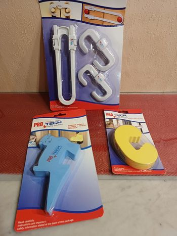 Lot protection sécurité porte placard 