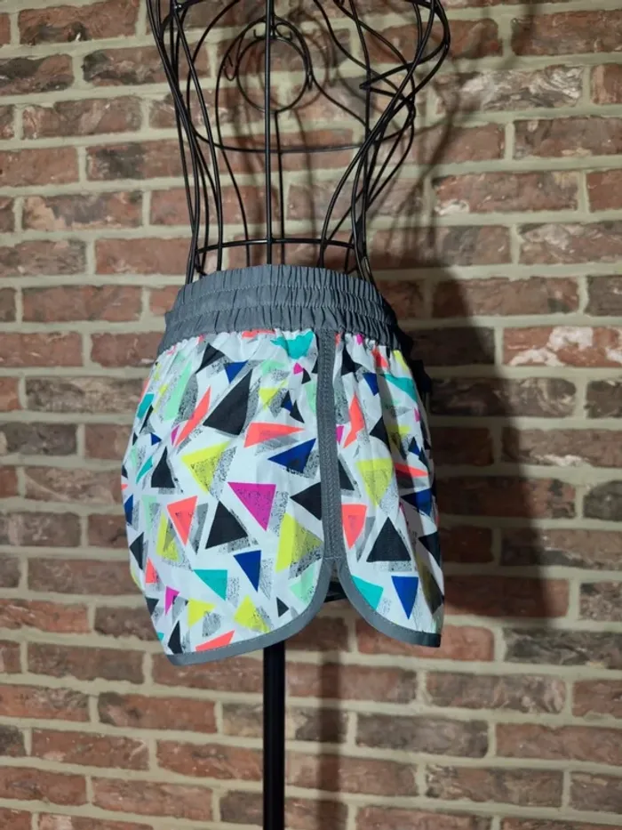 Short blanc à motifs triangle multicolores Undiz XS - photo numéro 8