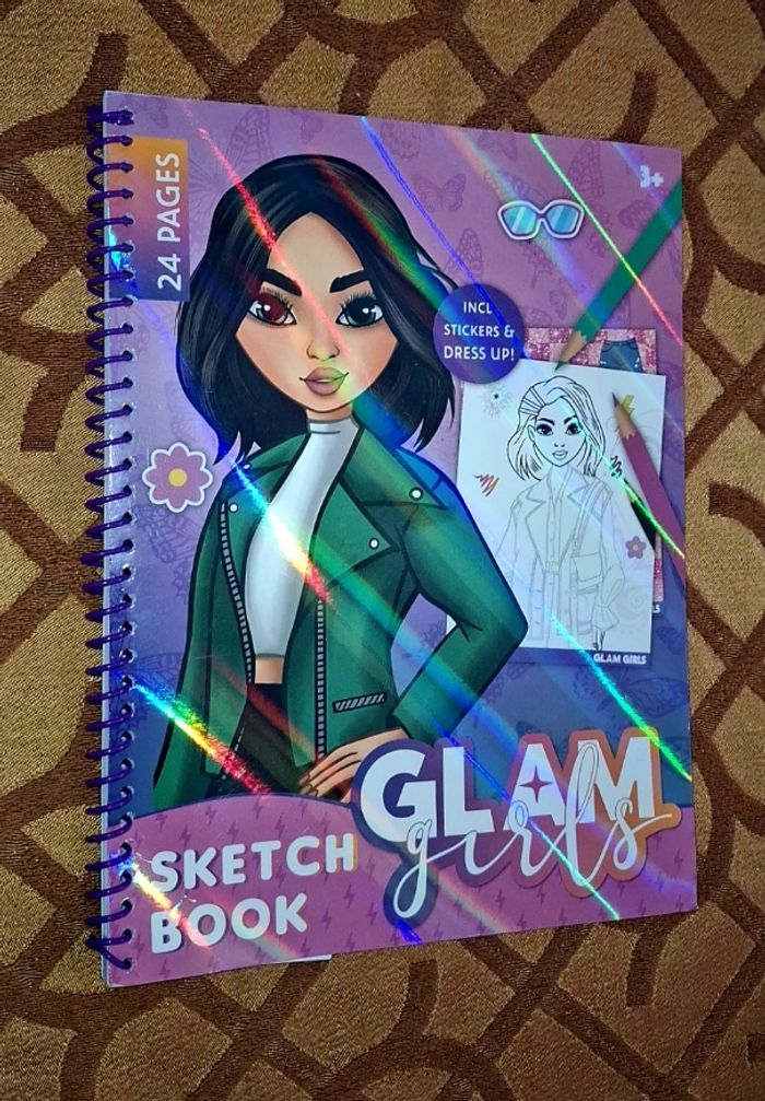 Cahier dessin mode (type top model)