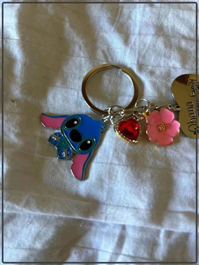 Porte clef stitch neuf - photo numéro 2