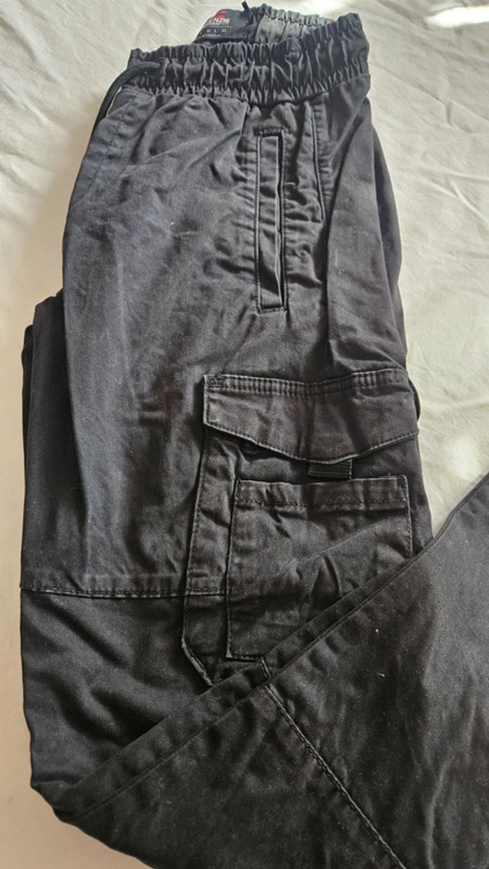 Pantalon cargo noir McKenzie- Taille XS - photo numéro 2