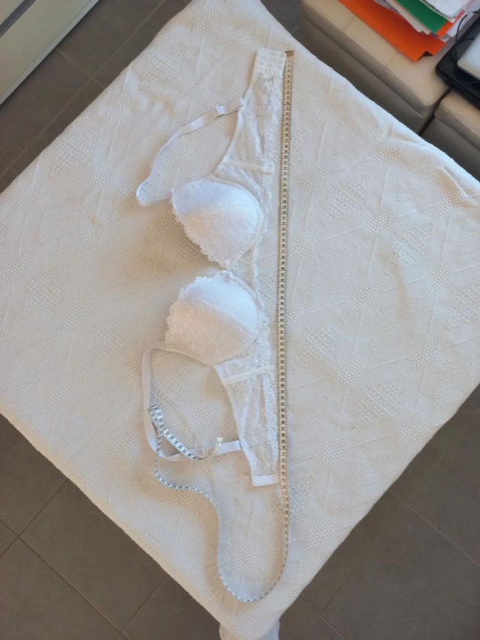 Soutien gorge blanc en dentelle - photo numéro 9