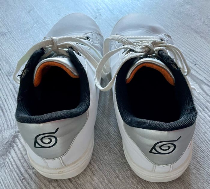 Baskets 34 Naruto - photo numéro 5