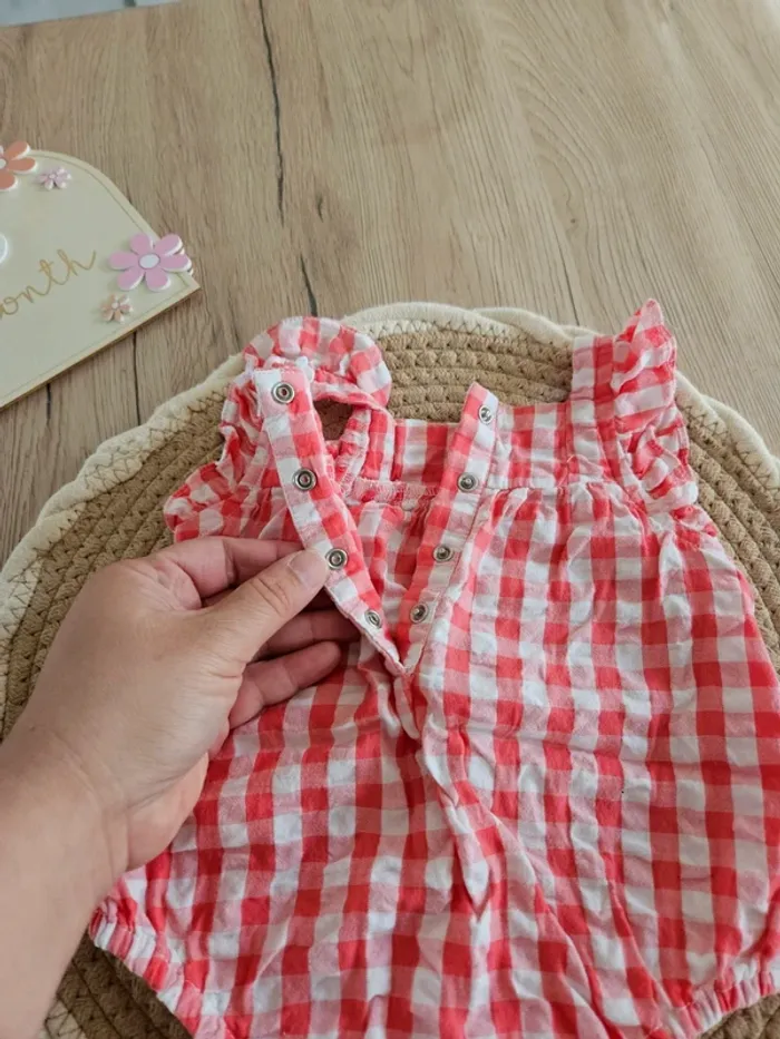 Barboteuse 6 mois - photo numéro 4