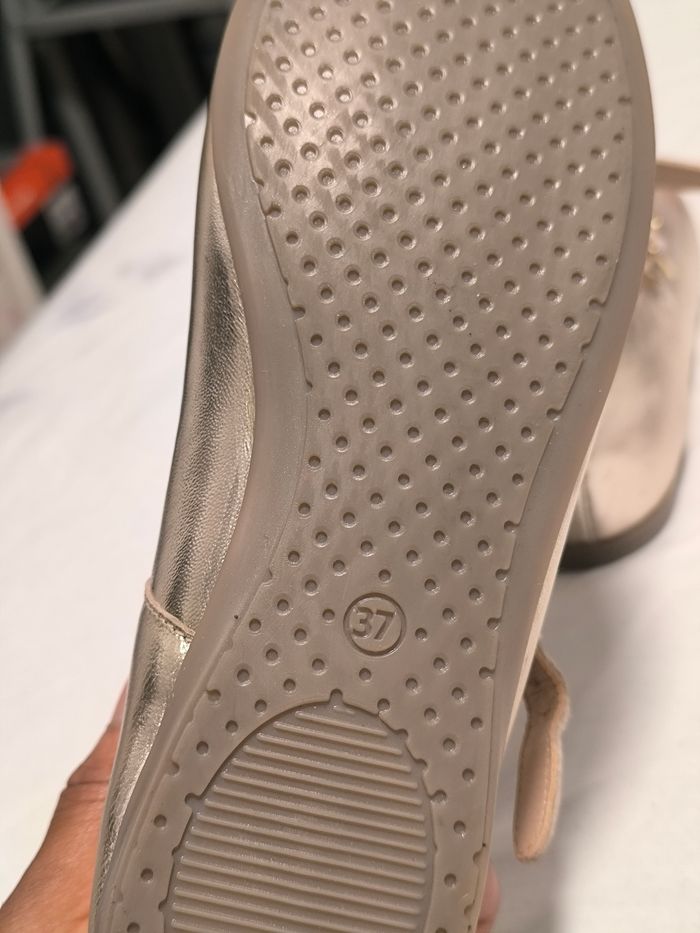 Ballerines fille à vendre - photo numéro 4